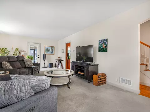 Living - 1130 Duncan Ave, Elgin, IL 60120 photo 2 of 4