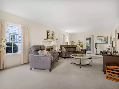Living - 1130 Duncan Ave, Elgin, IL 60120 photo 1 of 4