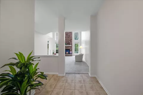 Entry Way - 2034 Ivy Ridge Dr, Hoffman Estates, IL 60192 photo 1 of 3