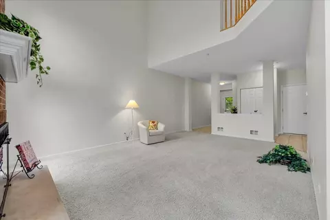 Living - 2034 Ivy Ridge Dr, Hoffman Estates, IL 60192 photo 2 of 3