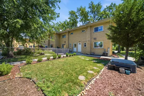 Exterior - 1220 N Wheeling Rd, Mount Prospect, IL 60056 photo 3 of 8