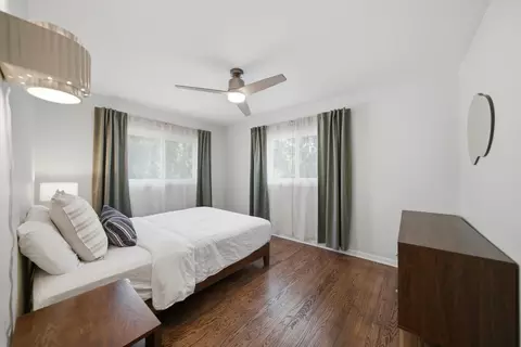 Bedroom - 1220 N Wheeling Rd, Mount Prospect, IL 60056 photo 2 of 6