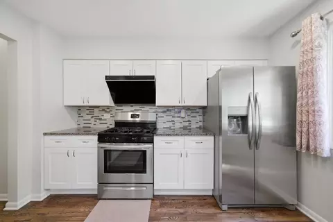 Kitchen - 1220 N Wheeling Rd, Mount Prospect, IL 60056 photo 1 of 3