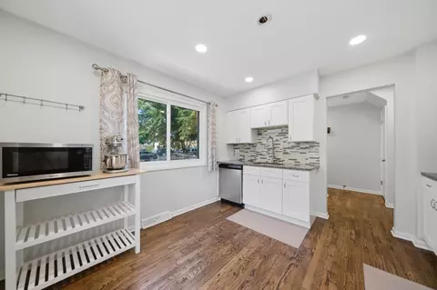 Kitchen - 1220 N Wheeling Rd, Mount Prospect, IL 60056 photo 2 of 3