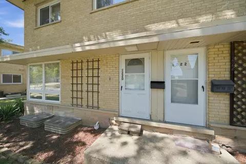Exterior - 1220 N Wheeling Rd, Mount Prospect, IL 60056 photo 1 of 8