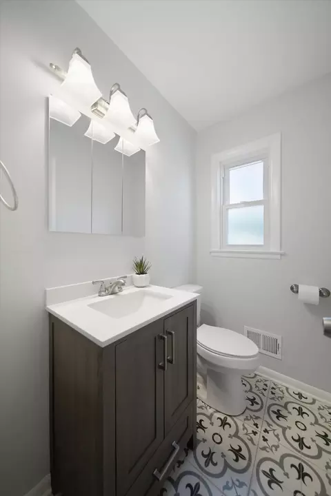 Bath - 1220 N Wheeling Rd, Mount Prospect, IL 60056 photo 1 of 3