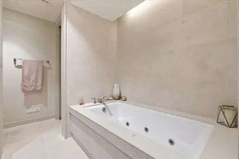 Bath - 159 E Walton Pl #8D, Chicago, IL 60611 photo 5 of 7