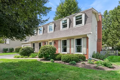 2305 Pepper Valley Dr, Geneva, IL 60134