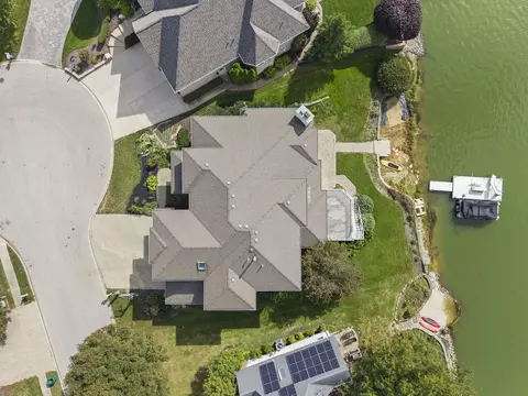 View/Area - 13258 Lakepoint Dr, Plainfield, IL 60585 photo 1 of 10