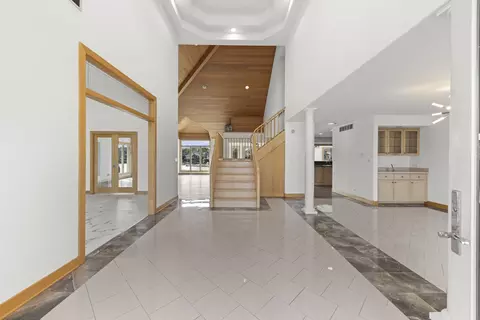 Entry Way - 13258 Lakepoint Dr, Plainfield, IL 60585 photo 1 of 2
