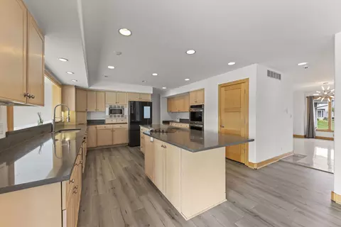 Kitchen - 13258 Lakepoint Dr, Plainfield, IL 60585 photo 1 of 3