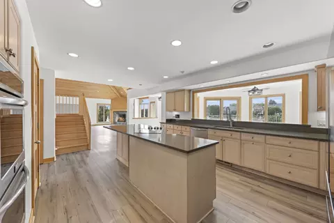 Kitchen - 13258 Lakepoint Dr, Plainfield, IL 60585 photo 3 of 3