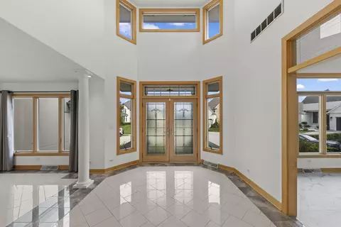 Entry Way - 13258 Lakepoint Dr, Plainfield, IL 60585 photo 2 of 2