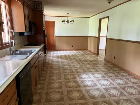 Kitchen - 715 State St, Eldorado, IL 62930 photo 2 of 2