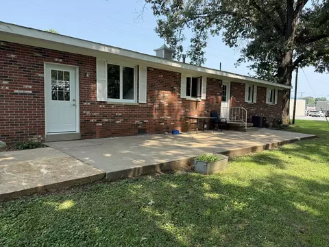 Other - 715 State St, Eldorado, IL 62930 photo 1 of 3