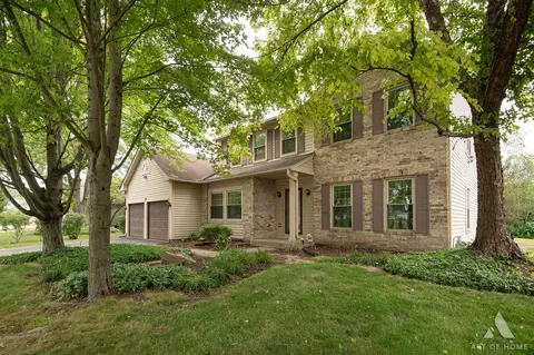 Exterior - 333 Brittany Trl, Elgin, IL 60120 photo 3 of 10
