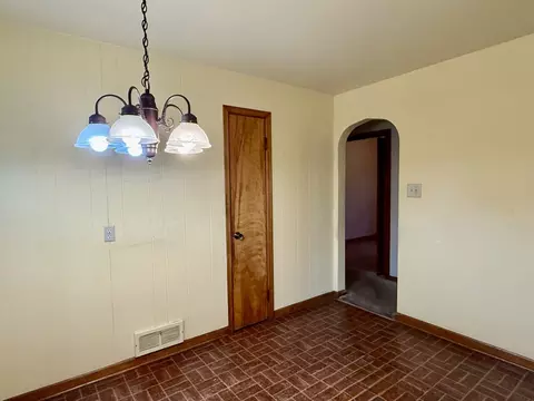 Dining - 1021 7th St, Peru, IL 61354 photo 1 of 3