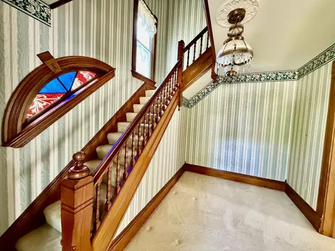 Entry Way - 811 NW 3rd Ave, Galva, IL 61434 photo 1 of 4