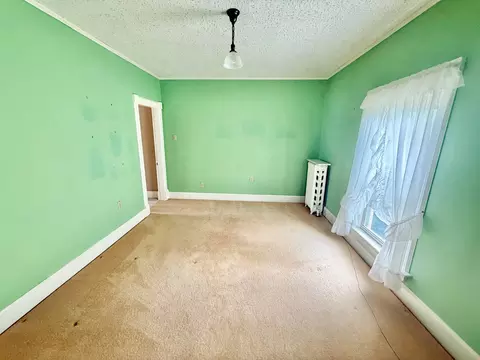 Bedroom - 811 NW 3rd Ave, Galva, IL 61434 photo 2 of 5