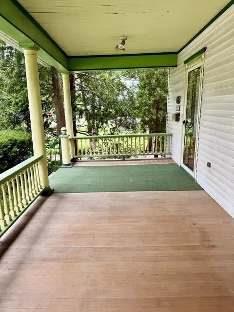 Exterior - 811 NW 3rd Ave, Galva, IL 61434 photo 4 of 4
