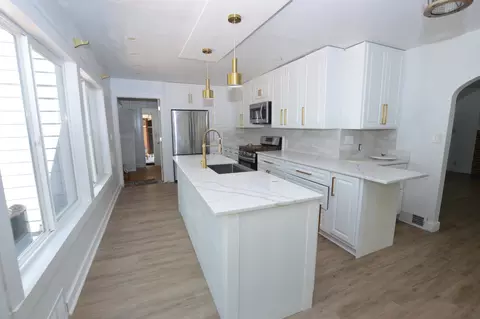 Kitchen - 4601 Spring Grove Rd, Mchenry, IL 60051 photo 1 of 3