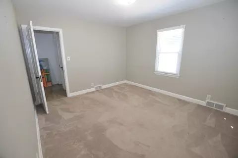 Bedroom - 4601 Spring Grove Rd, Mchenry, IL 60051 photo 3 of 7