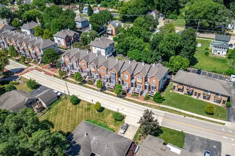 View/Area - 432 N Harrison St, Algonquin, IL 60102 photo 2 of 15