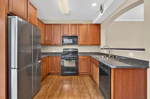 Kitchen - 432 N Harrison St, Algonquin, IL 60102 photo 1 of 2