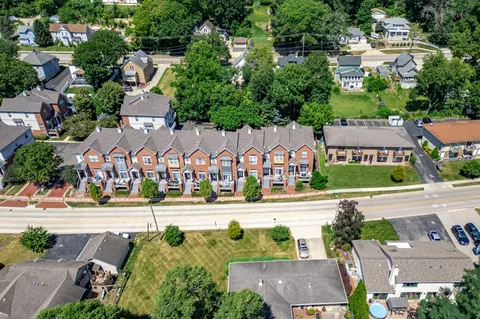View/Area - 432 N Harrison St, Algonquin, IL 60102 photo 3 of 15