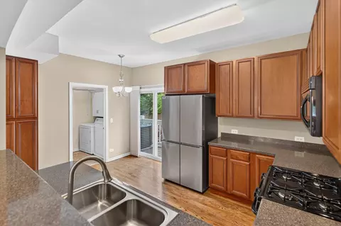 Kitchen - 432 N Harrison St, Algonquin, IL 60102 photo 2 of 2