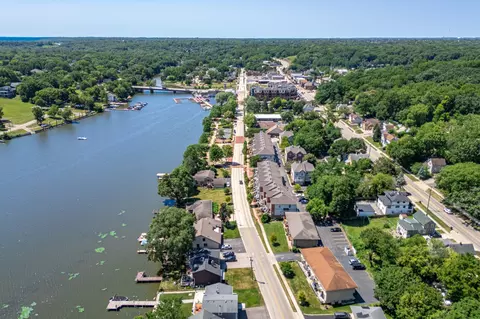 View/Area - 432 N Harrison St, Algonquin, IL 60102 photo 7 of 15