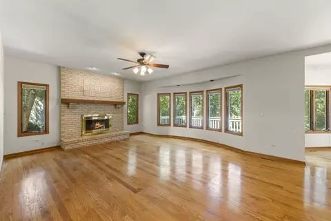Living - Undisclosed, Bartlett, IL 60103 photo 3 of 3