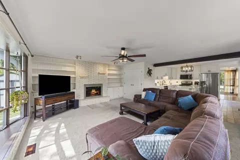 Other - 2304 Meadow Dr, Rolling Meadows, IL 60008 photo 2 of 6