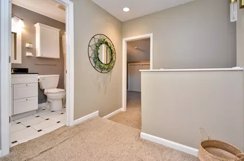 Entry Way - 1562 Hunt Dr #B, Normal, IL 61761 photo 2 of 4