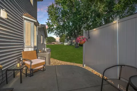 Exterior - 1562 Hunt Dr #B, Normal, IL 61761 photo 2 of 3
