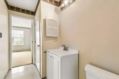 Bath - Undisclosed, Cary, IL 60013 photo 3 of 3