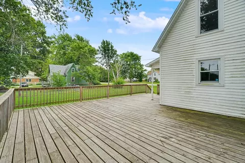 Exterior - 905 E Pells St, Paxton, IL 60957 photo 4 of 5
