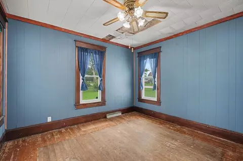 Bedroom - 905 E Pells St, Paxton, IL 60957 photo 1 of 8