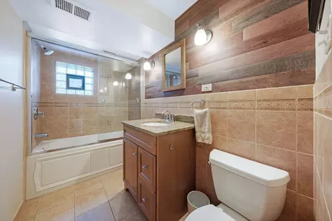 513 W Division St, Itasca, IL 60143 photo 17