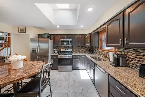 513 W Division St, Itasca, IL 60143 photo 8