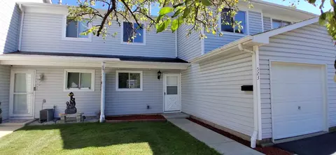Exterior - 523 Alton Ct, Carol Stream, IL 60188 photo 6 of 7