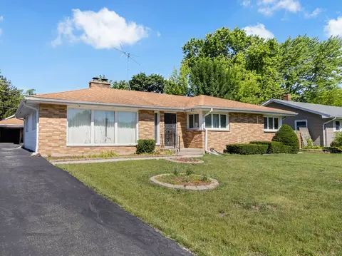 508 N Metropolitan Ave, Waukegan, IL 60085