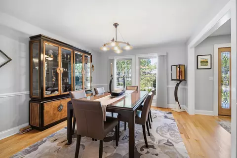 Dining - 301 Earls Ct, Deerfield, IL 60015 photo 3 of 4