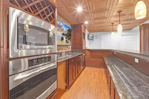 Kitchen - 12408 Lajunta Ct, Mokena, IL 60448 photo 7 of 7