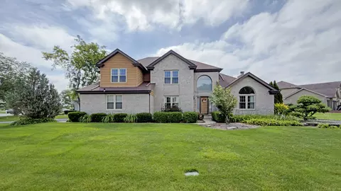 21203 Old North Church Rd, Frankfort, IL 60423