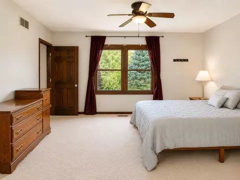 Bedroom - 43 Chiswick Cir, Bloomington, IL 61704 photo 6 of 7