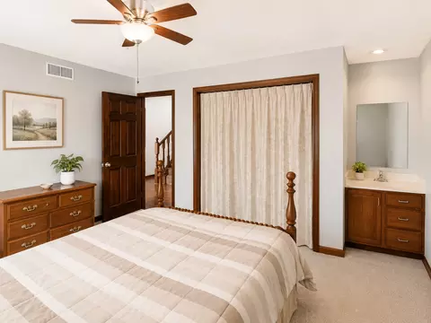 Bedroom - 43 Chiswick Cir, Bloomington, IL 61704 photo 2 of 7