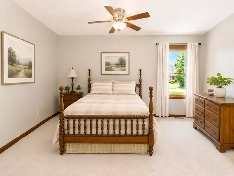 Bedroom - 43 Chiswick Cir, Bloomington, IL 61704 photo 1 of 7