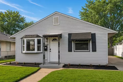 15332 Dante Ave, Dolton, IL 60419