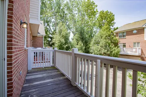 Exterior - 725 Prestwick Ln, Wheeling, IL 60090 photo 3 of 4